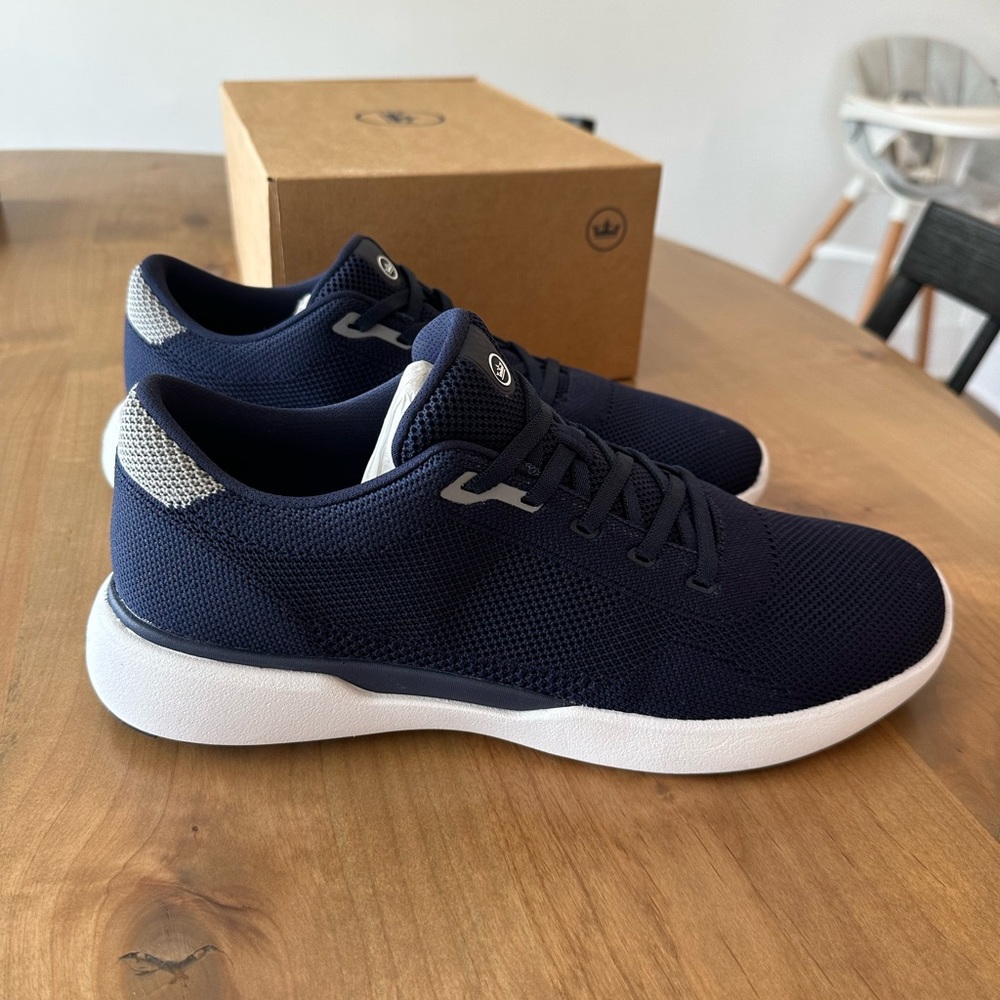 NIB Peter Millar men’s glide v3 sneaker- blue, size 11.5